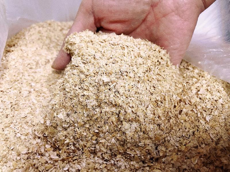 含碎麦小麦麸皮诚信合作量大从优质量保障一手货源欢迎来电