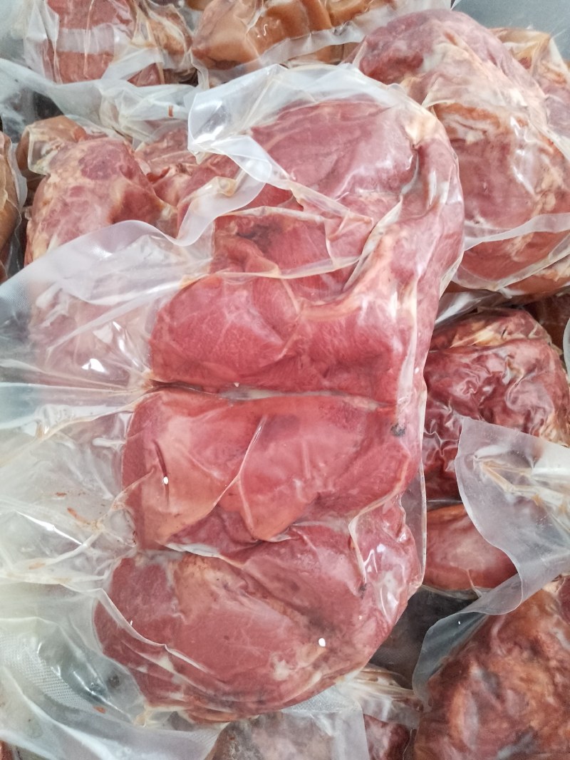 带皮熟马肉