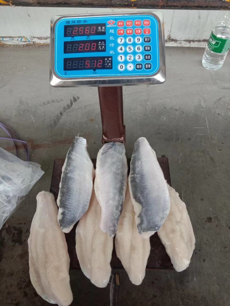 新鲜巴沙鱼冷冻巴沙鱼片商用20斤箱无骨无刺带皮和去皮