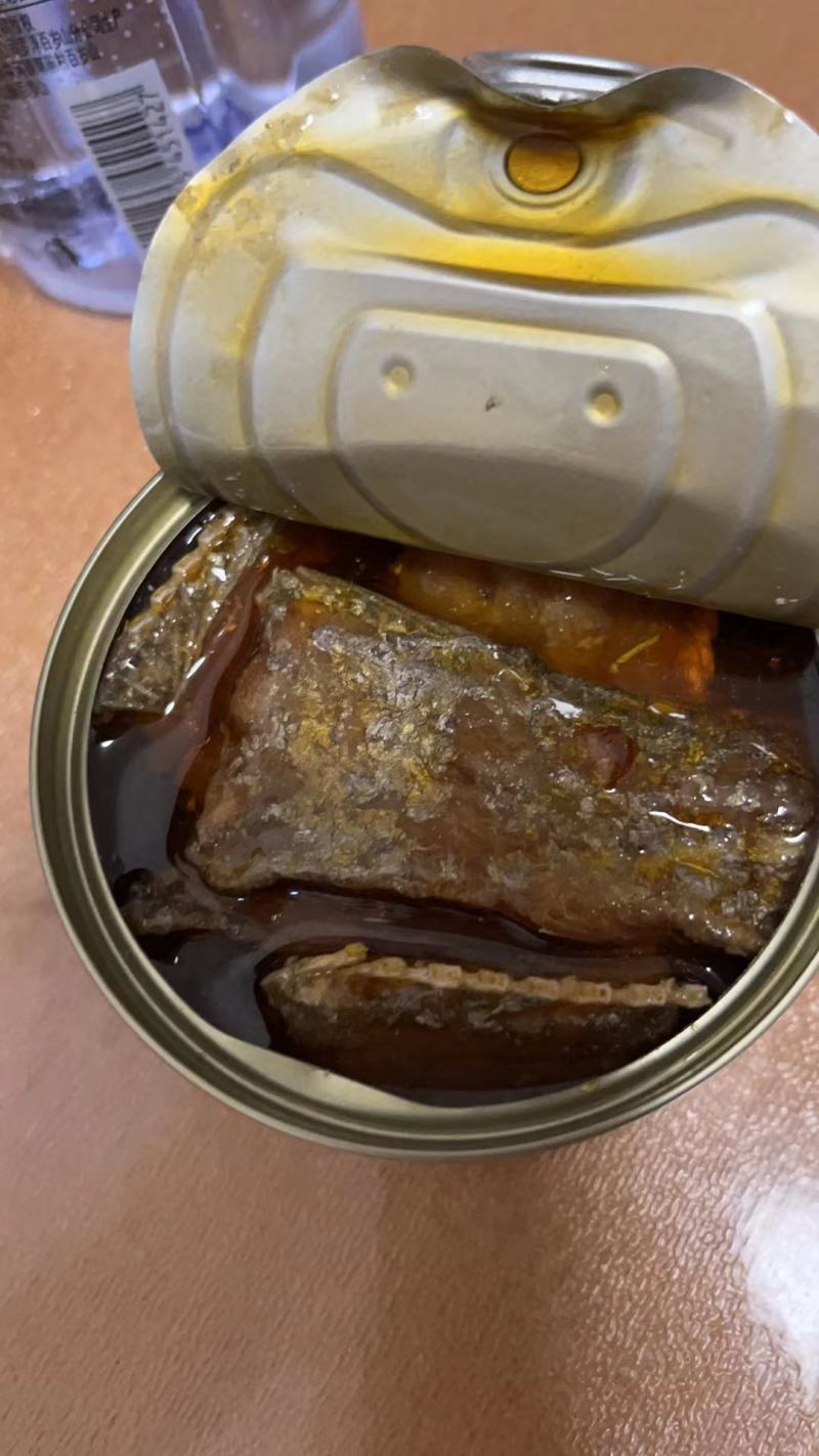 大连特产，麻辣带鱼罐头，五香带鱼罐头