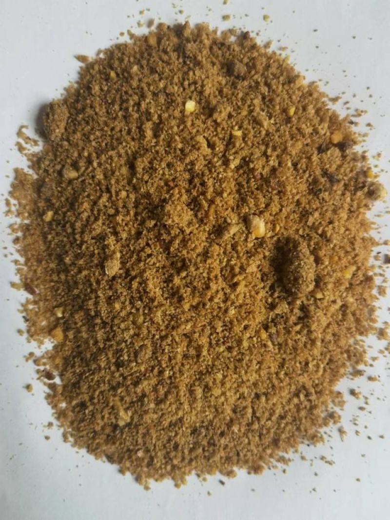 发酵饲料，改善肠道，增加适口性，添加各种有益菌！