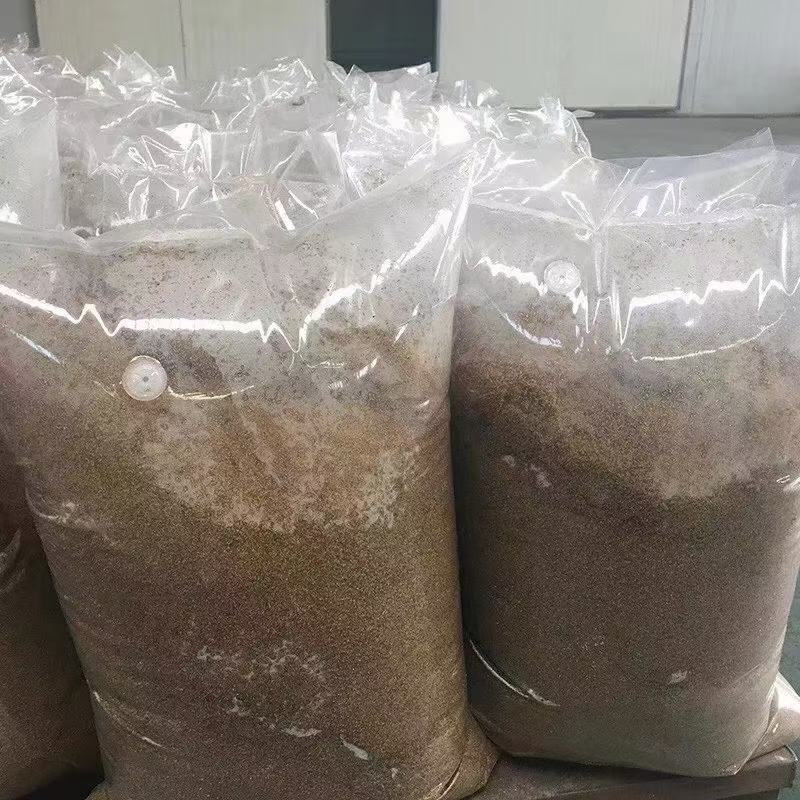 发酵饲料，改善肠道，增加适口性，添加各种有益菌！