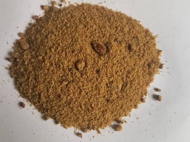 发酵饲料，改善肠道，增加适口性，添加各种有益菌！