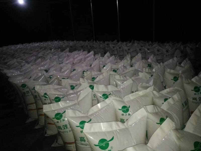 发酵饲料，改善肠道，增加适口性，添加各种有益菌！