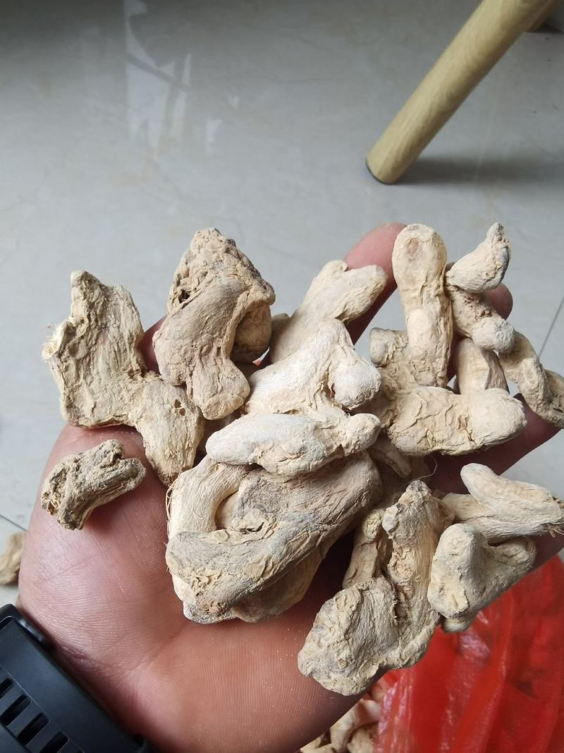 干姜块新货货，原汁原味欢迎个位老板来看货