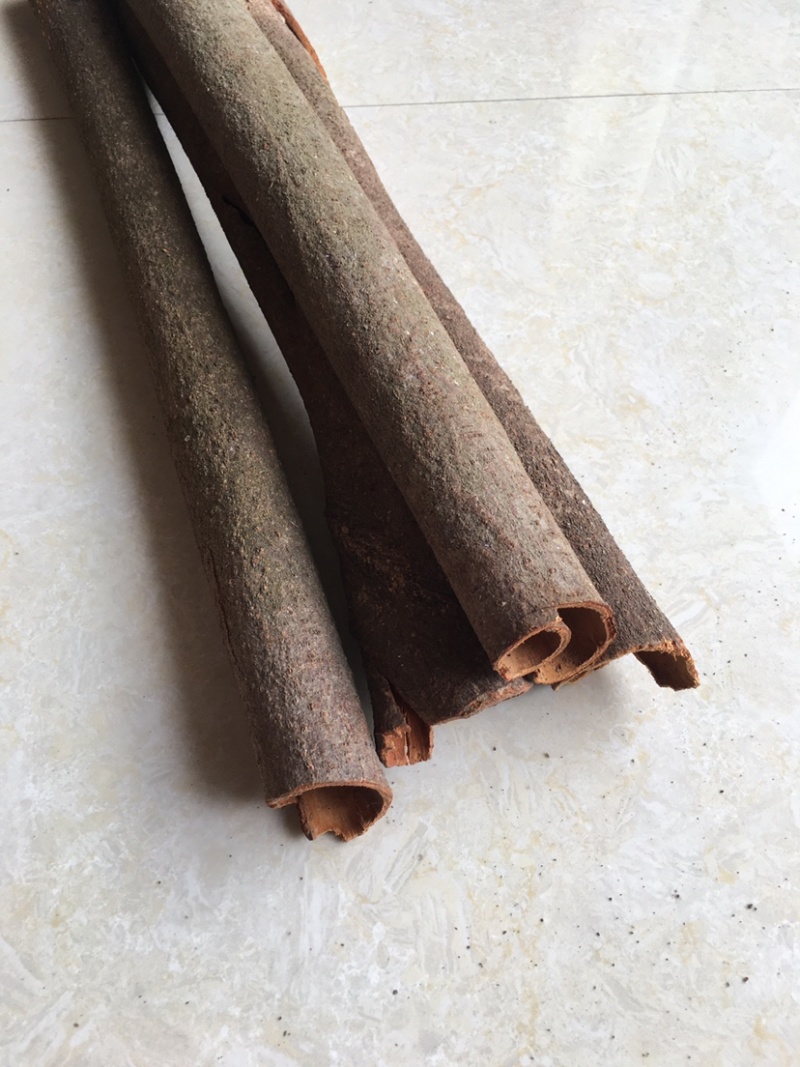 广东农副产品统筒干桂皮老树桶桂皮卤水调味香料德庆产地