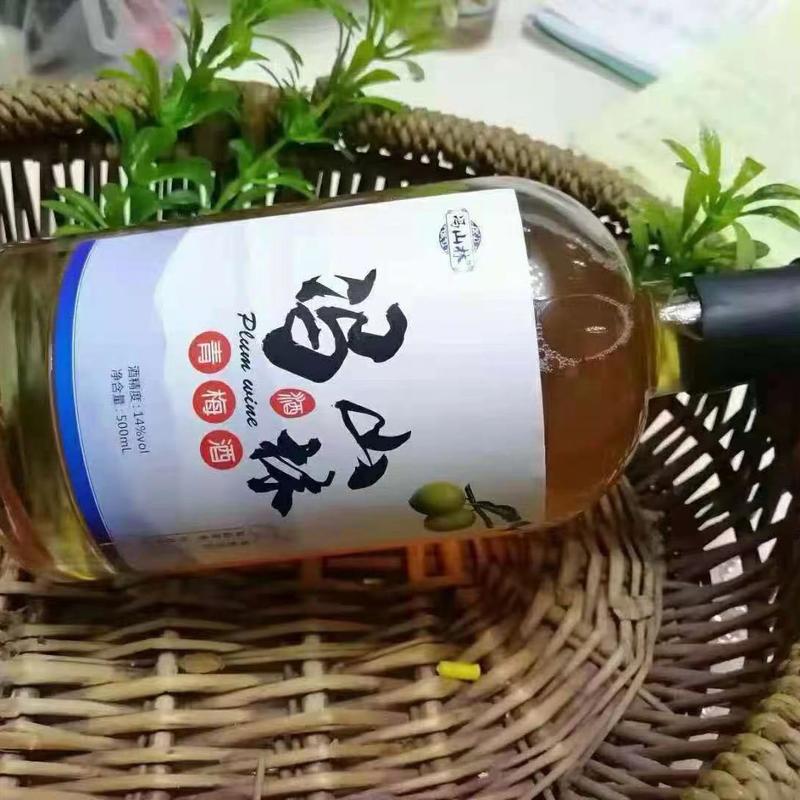 优质四川青梅酒，厂家直供，全国发货，保质保量，可视频看货