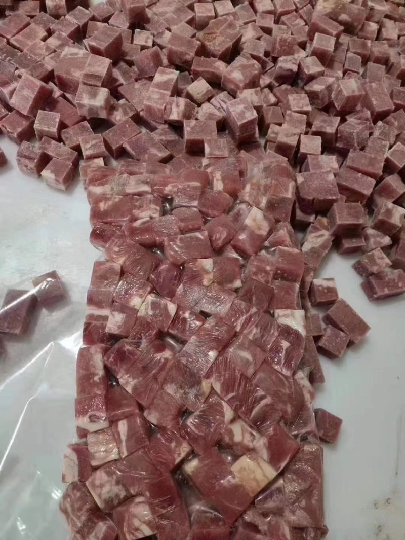 高品质牛肉粒，可定做原切，调理，各种品质。厂家直销。
