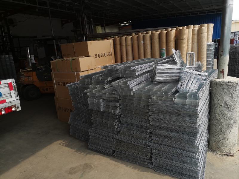 鹌鹑笼加粗加密芦丁鸡养殖笼产蛋笼集蛋笼立式自动笼具