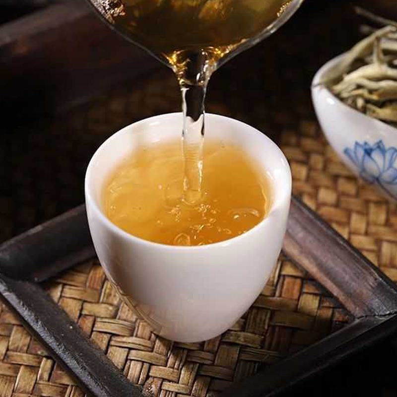 【**推荐】白毫银针月光白单芽头春大白毫普洱茶白茶