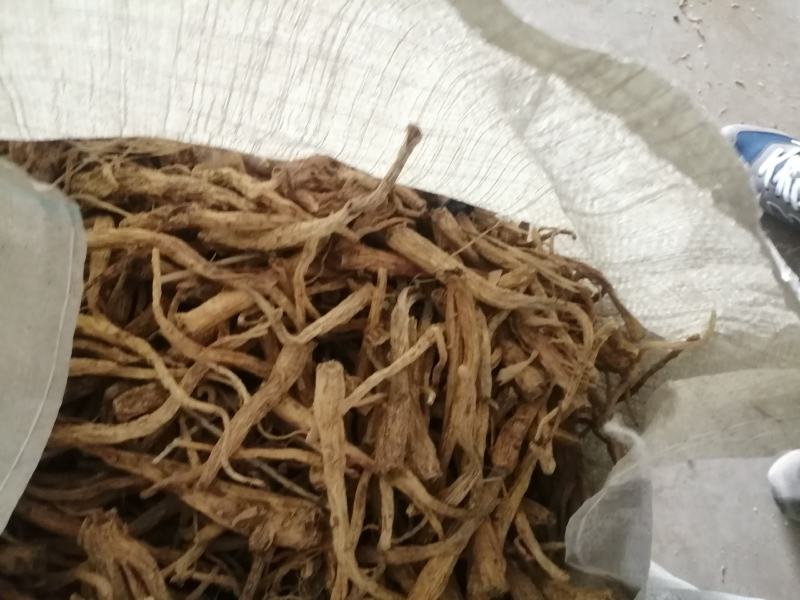内蒙皮干桔梗，无硫全干。2022年新品上市，量大价格可议