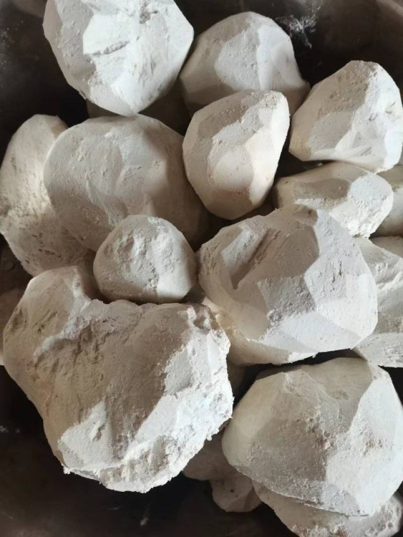 云南生茯苓纯白砣，生茯苓自然晾晒干，无硫。