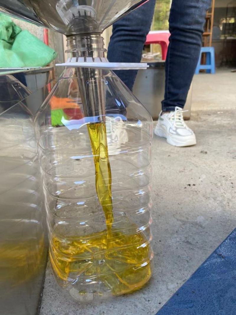 山茶油赣南客家山茶籽油一级物理压榨农家山茶油