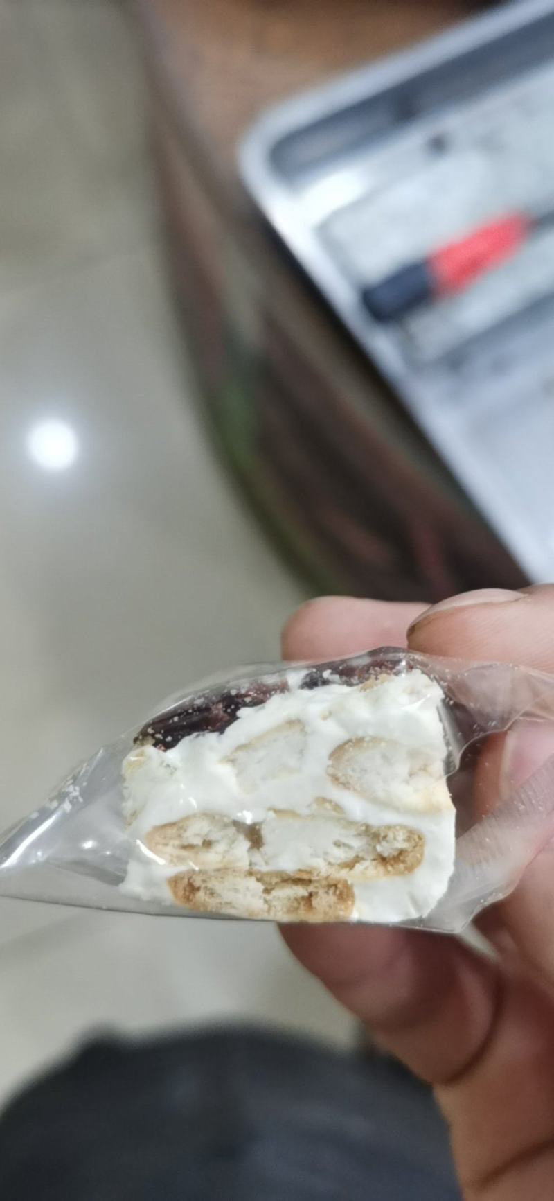 雪花青稞酥，纯粮食制作而成，甜而不腻，回味无穷，