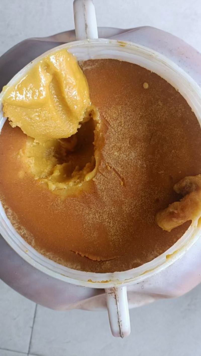 正宗大山深处的土蜂蜜，一年只取一次的，欢迎大家前来选购