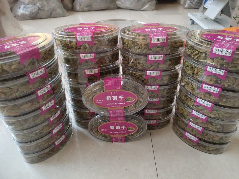 葡萄干麻正牌，酸甜可口，色丰无籽，色如翡翠，各大超市热卖