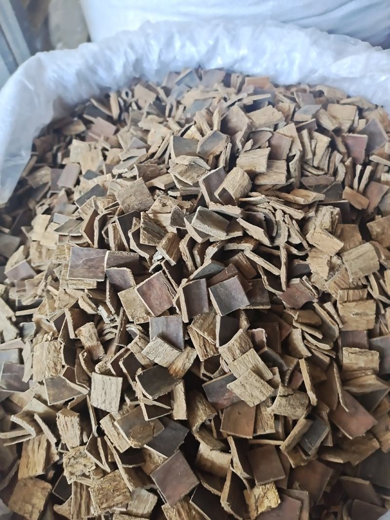 杜仲杜仲皮杜仲方块杜仲去皮炒杜仲整排捆绑杜仲