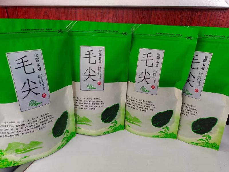 恩施腾茶，仅有不多，生长在高山云雾，富含硒土
