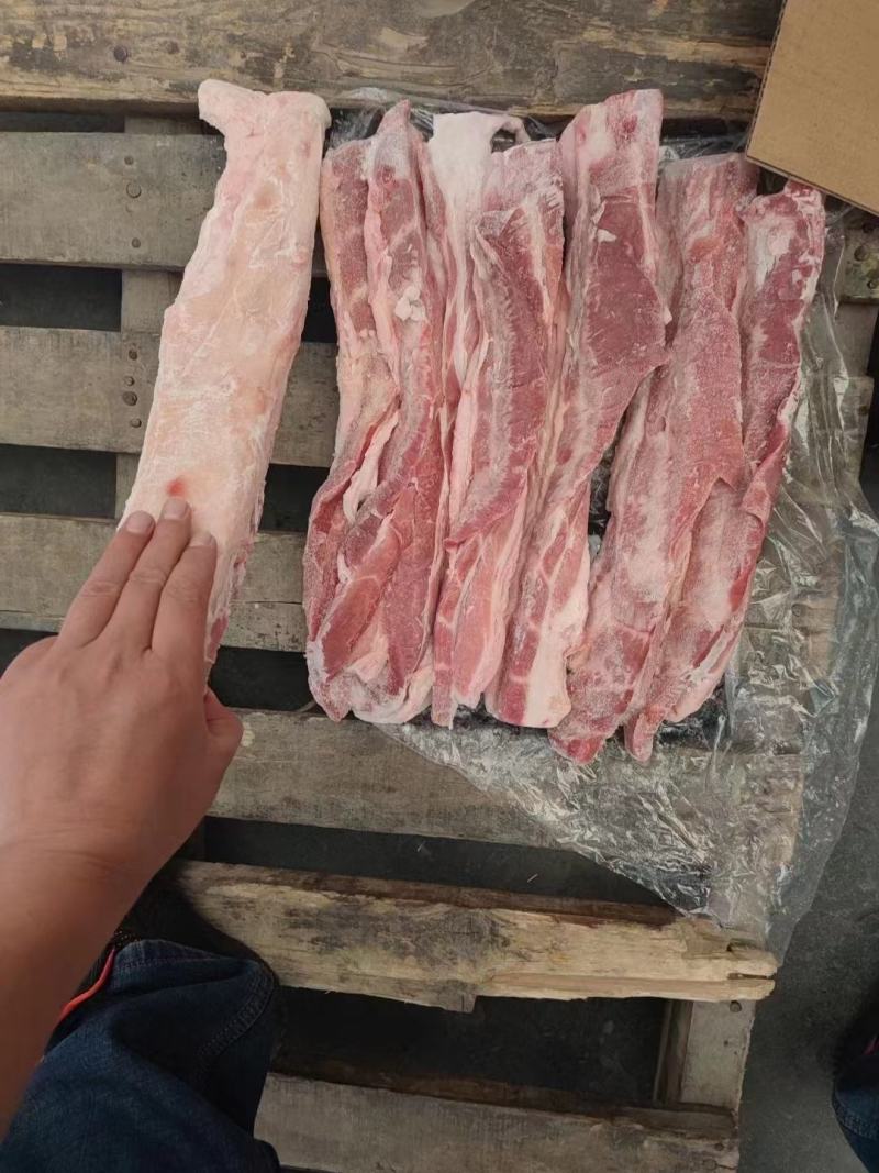 郑州莱聚商贸有限公司经营猪副产品带皮五花肉条