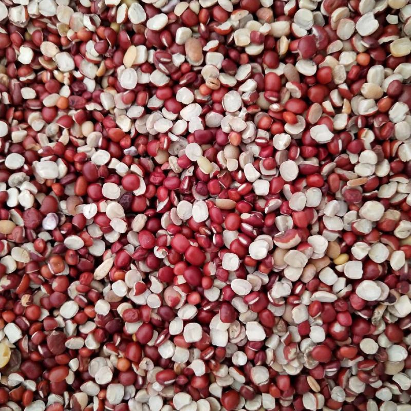 红豆瓣现货供应红小豆瓣磨面原料红小豆瓣袋装50斤