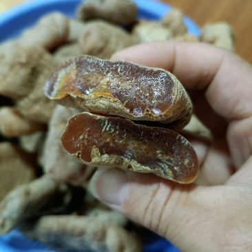 天麻，广西花坪保护区石玉天麻，无硫，断面透亮，品质高