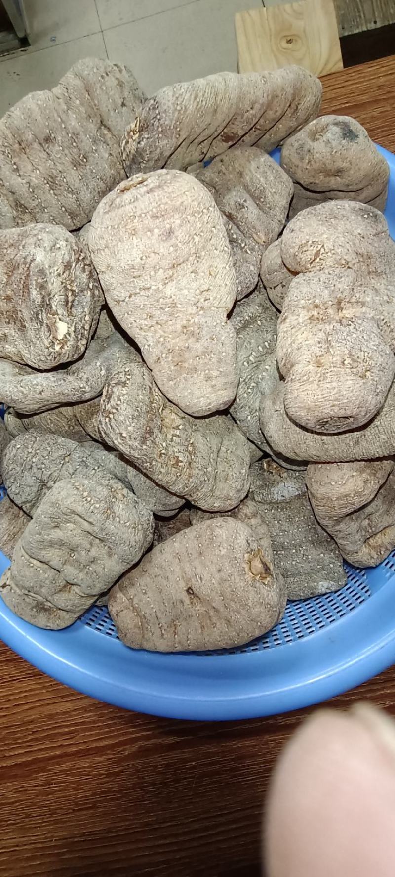 天麻，广西花坪保护区石玉天麻，无硫，断面透亮，品质高