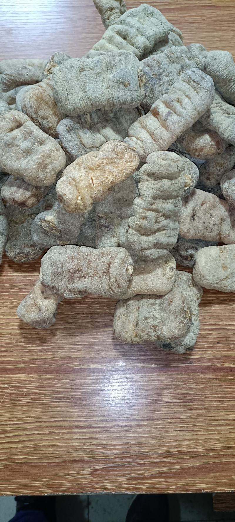 天麻，广西花坪保护区石玉天麻，无硫，断面透亮，品质高