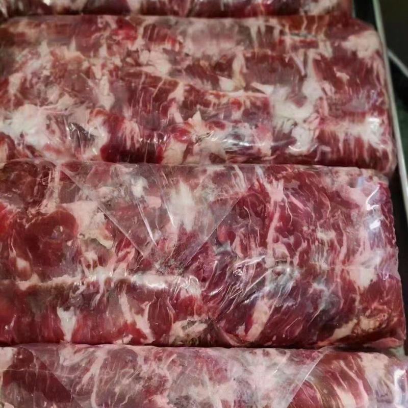 牛碎肉我们是厂家直销批发价格，一手货源，所有的商品证件齐