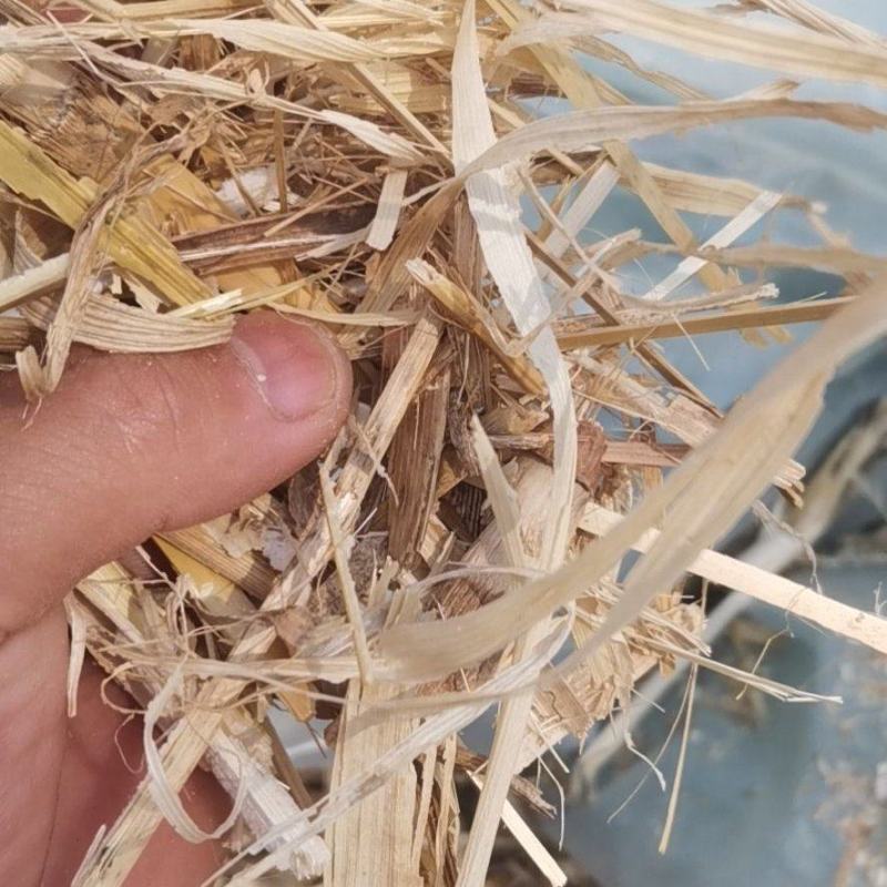 玉米秸秆揉丝压块