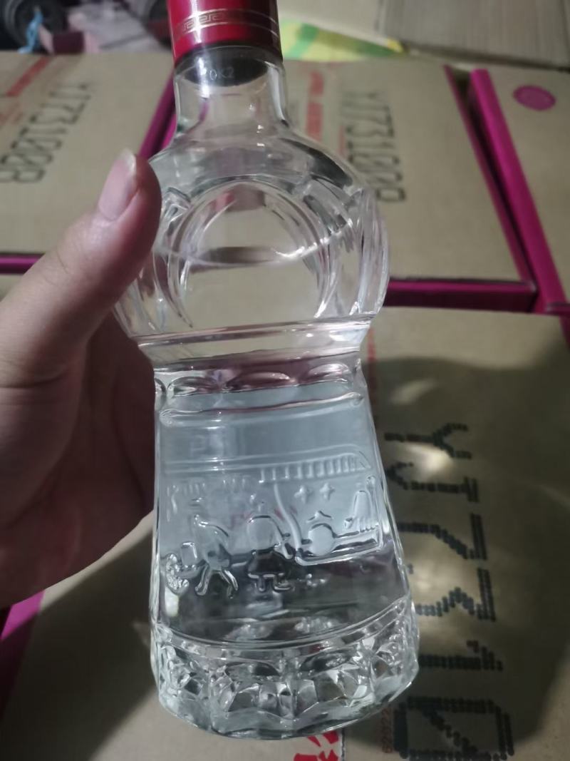 13水晶剑，52°浓香型