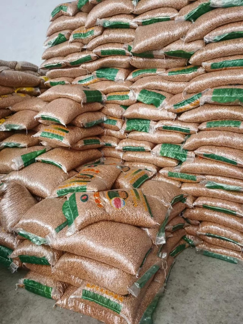 白沙花生米农家自产花生米食品加工大量批发袋装50斤