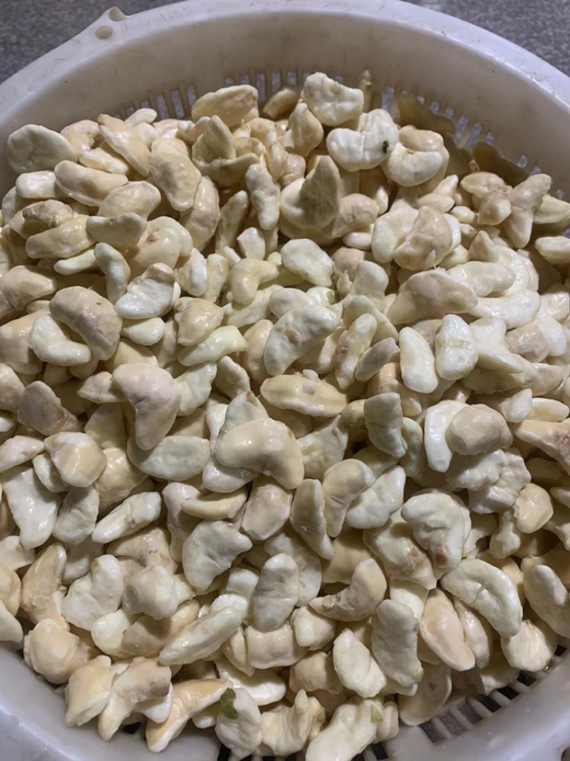 青菱角，溪水种植，外壳漂亮，口感佳欢迎合作，放心