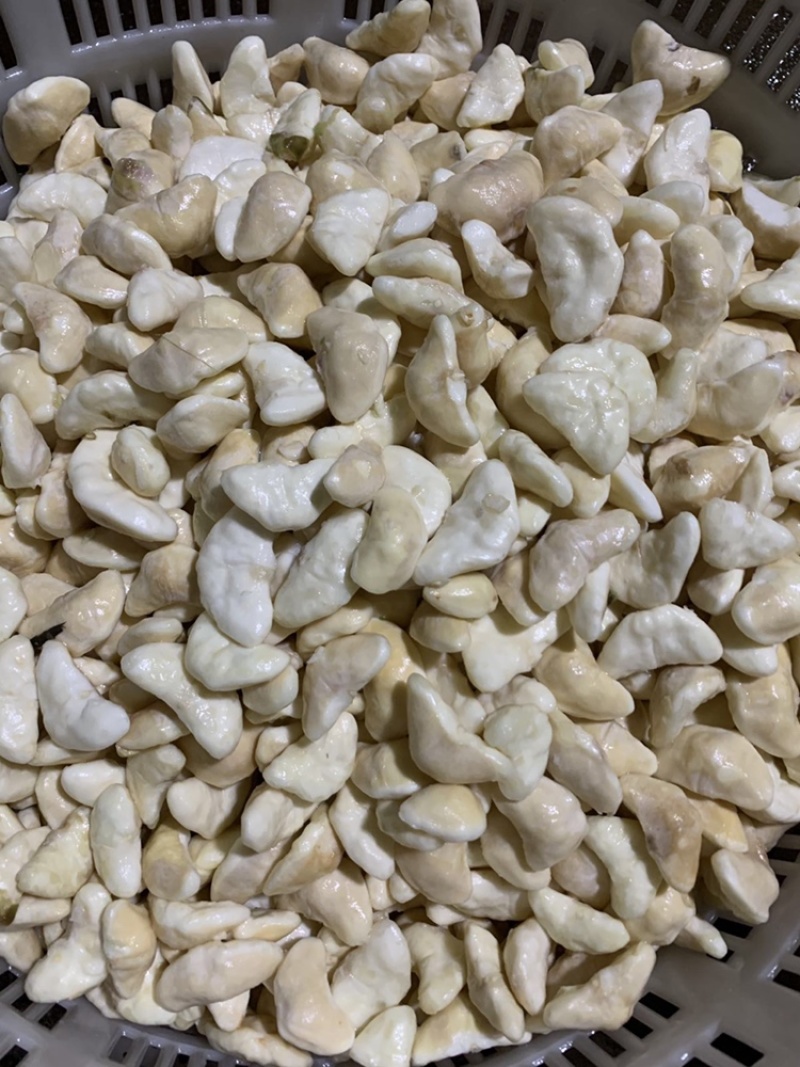 菱角米，溪水种植，口感好，绿色健康，欢迎合作，放心负责