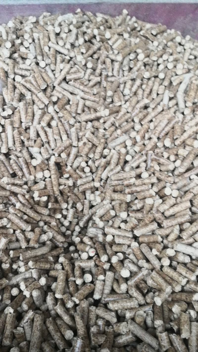 颗粒。长年出售节能环保锯末无烟生物质燃料，生物质颗粒，