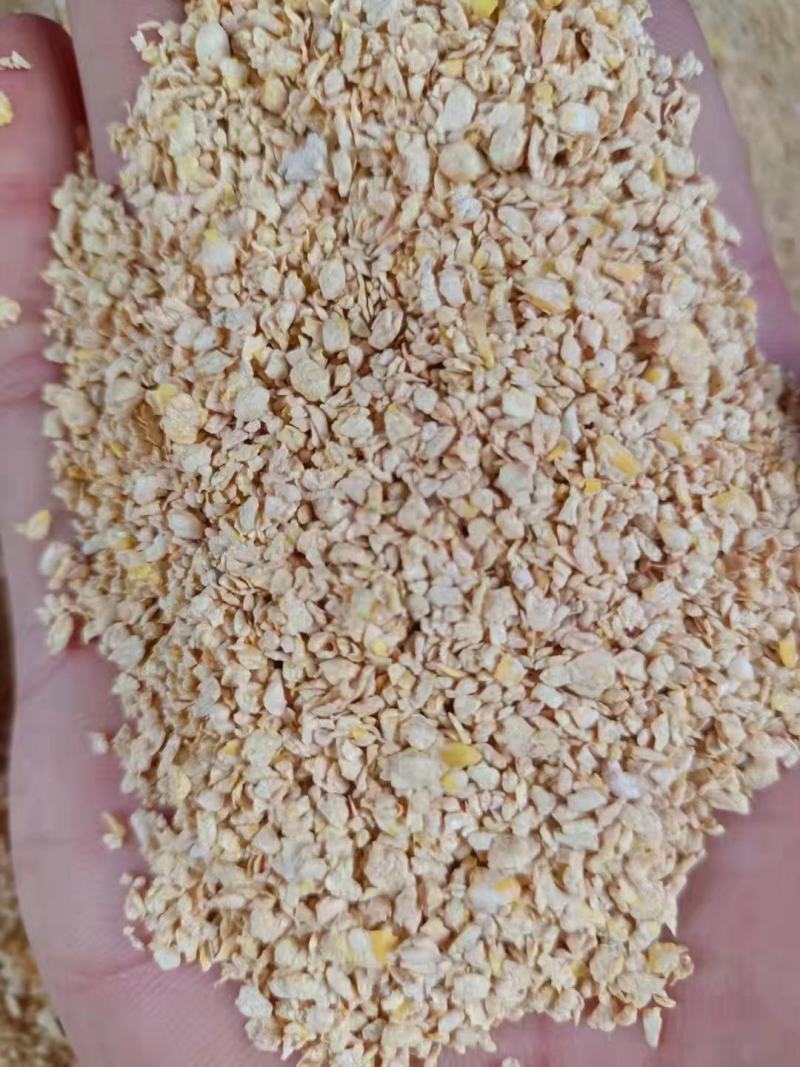 豆粕小料，麸皮小料，豆皮小料，蛋白高，适合各种养殖，