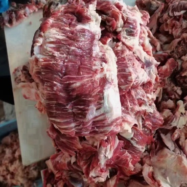 牛碎肉我们是厂家直销批发价格，一手货源所有的商品证件全