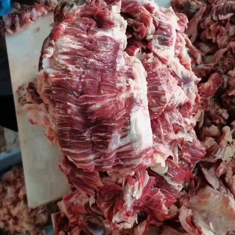 牛碎肉我们是厂家直销批发价格，一手货源所有的商品证件全