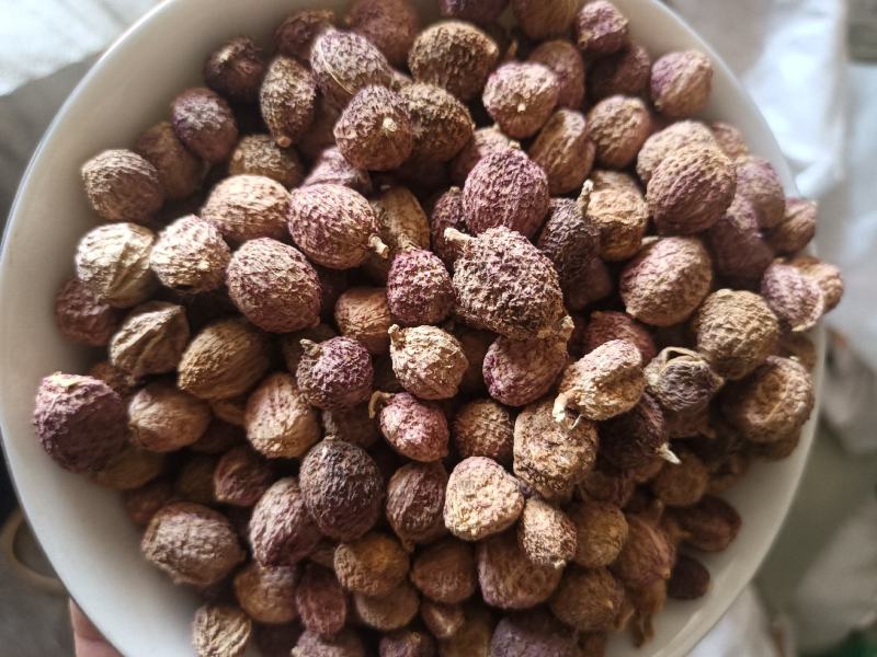 正品阳春砂仁，新货颜色好，里面仁饱满，量大从优，产地直销