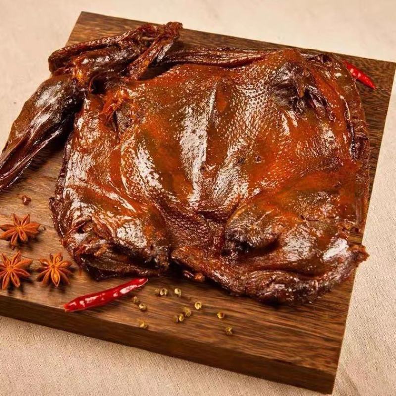 湖南酱板鸭正宗湖南特产香特辣小吃零食长沙常德板鸭肉风干咪
