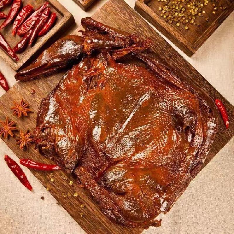 湖南酱板鸭正宗湖南特产香特辣小吃零食长沙常德板鸭肉风干咪