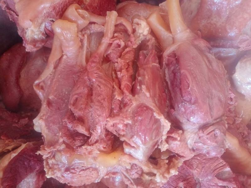 生鲜带皮驴肉厂家批发一手货源养殖基地直发