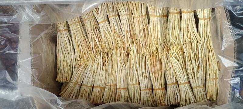 沙参细条颜色白