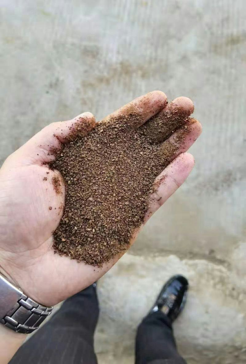 赖氨酸渣，蛋白35，灰分10，水12，氨基酸20