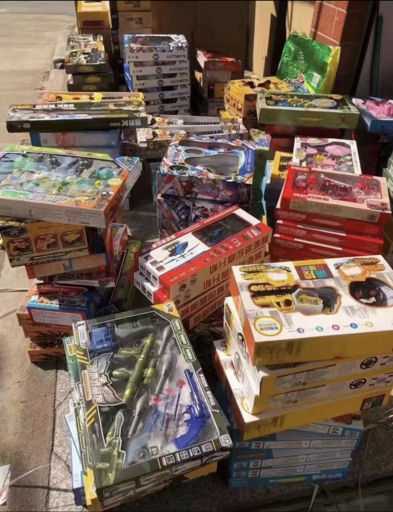 玩具五十种品类摆摊神器遥控感应声音