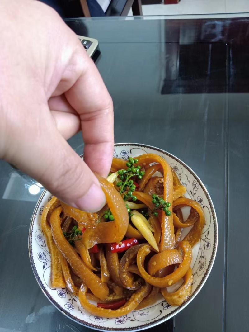 藤椒猪皮丝，冷吃猪皮丝，开袋即食，厂家直供