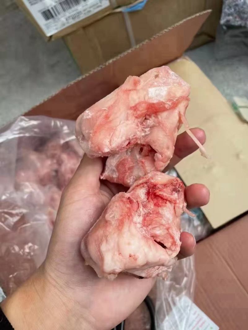 猪拐骨我们是厂家直销批发价格，一手货源所有的商品证件全