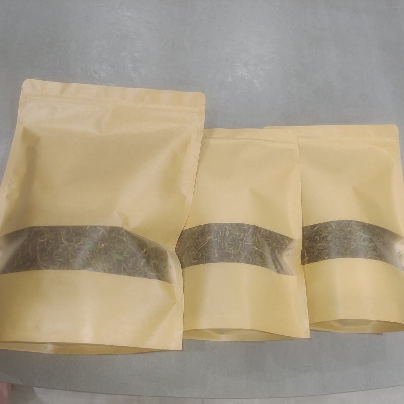 金银花五一期间父母在家采的纯野生金银花，太阳晒的。