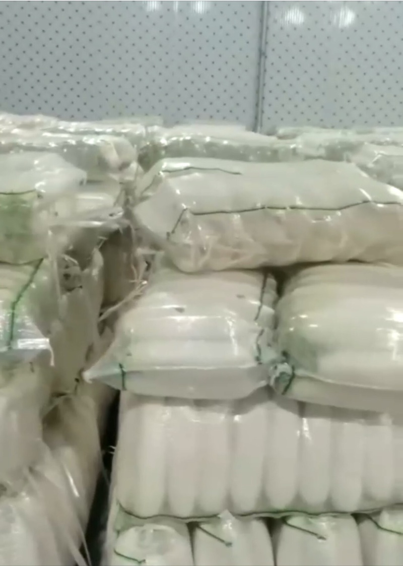 河北涞水精品春季白萝卜新鲜上市，条形好，个头美。品质优