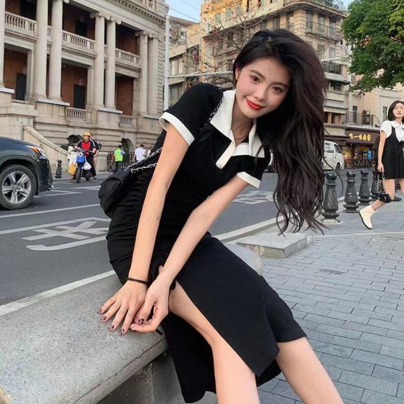 2022年夏季新款连衣裙女甜辣风褶皱设计感抽绳开叉显瘦气
