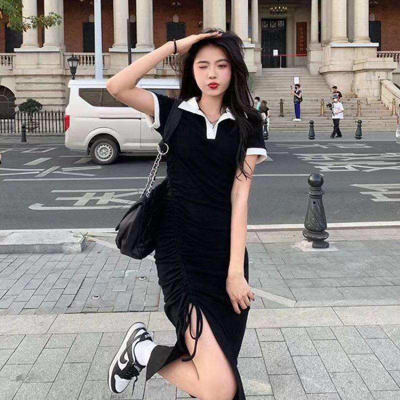 2022年夏季新款连衣裙女甜辣风褶皱设计感抽绳开叉显瘦气